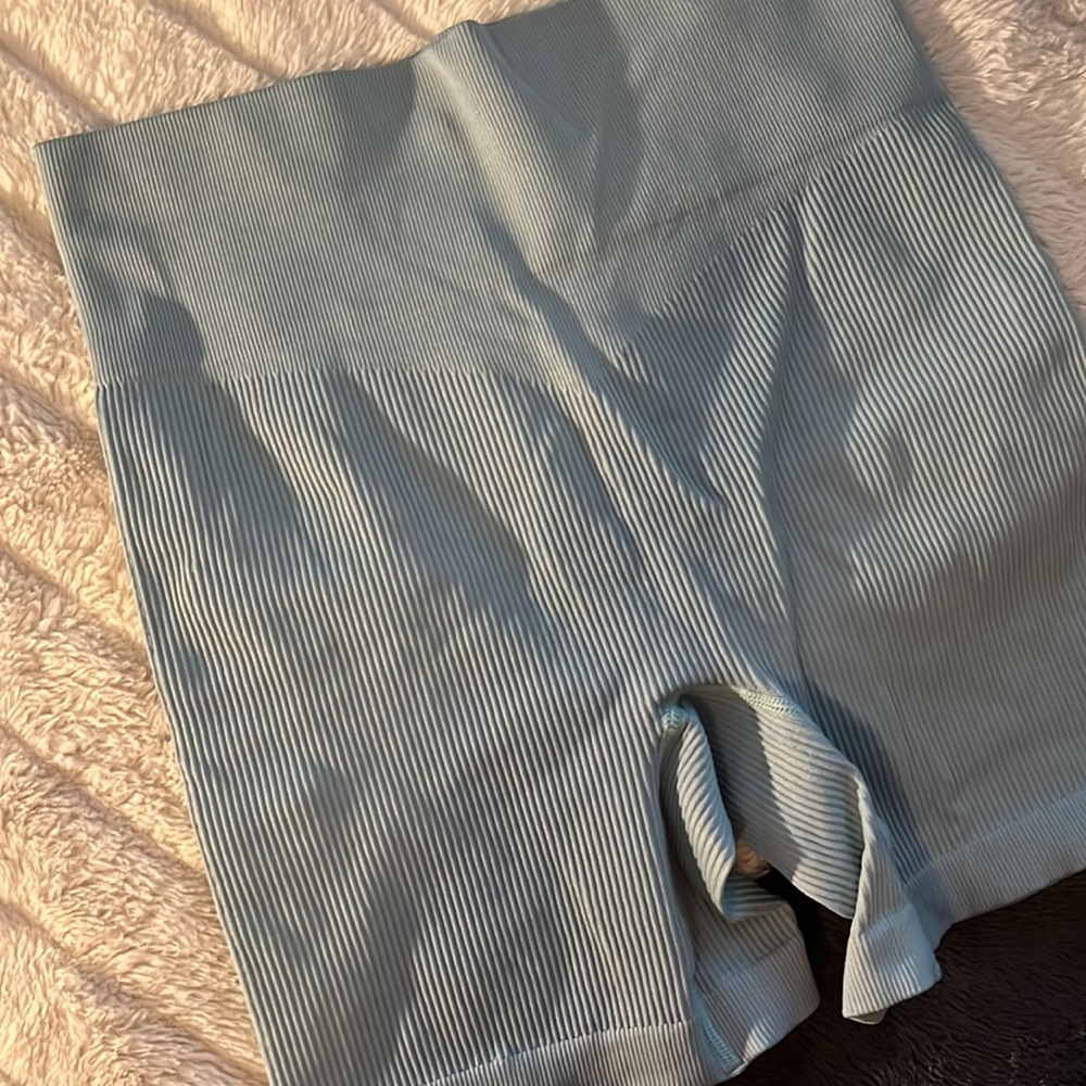 Sunzel Ripped Short + Tank Set - Picture 3 of 3